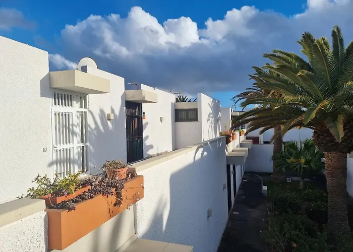 Appartamento Primavera, Pool & Wifi & 24h Security *