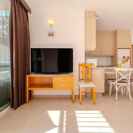 Primavera, Pool & Wifi & 24h Security Lejlighed *